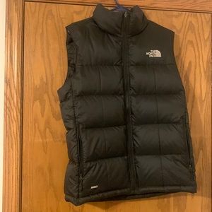 black north face vest